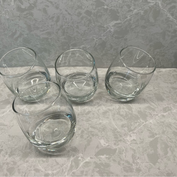 Set of 4 Whiskey Rocker Glasses - Picture 2 of 3